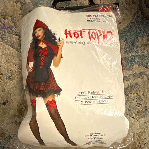 Hot topic little red riding - little,