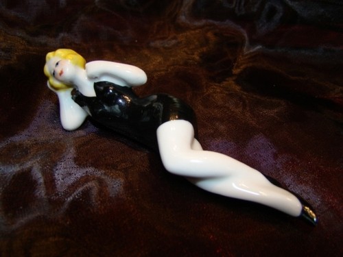 Figurine bathing beauty sexy - bathing,