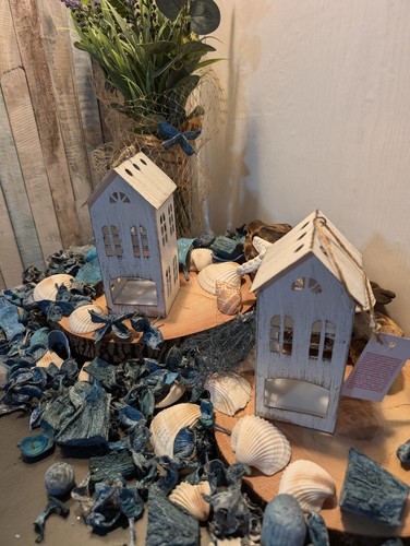 Two shabby chic white - shabby,
