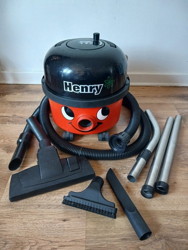 Henry vacuum cleaner numatic - henry,