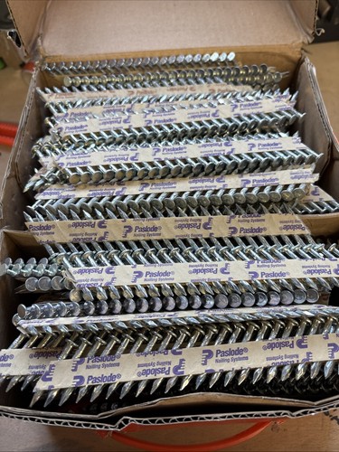 Approx 4600 helical nails - 4600,