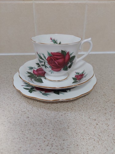Royal albert sweet romance - albert,