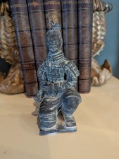 KNEELING CHINESE TERRACOTTA