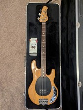 Ernie ball Music Man Stingray