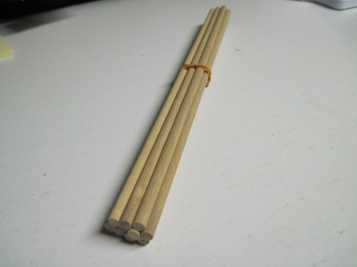 Wooden dowel 6mm diameter - wooden, x