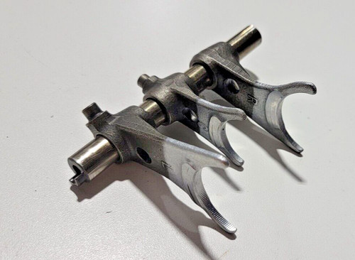Gear shift forks - forks, 1983-1985