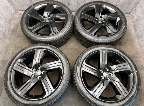 Land rover discovery 5 - 22",