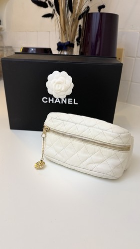 Chanel white quilted - chanel,