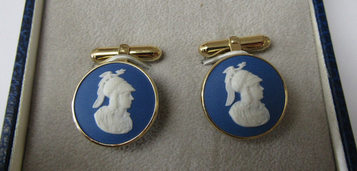 Wedgwood blue jasperware - blue,