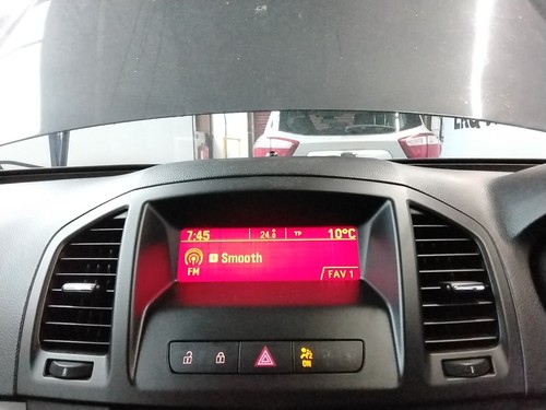 Vauxhall insignia audio sat - vauxhall,