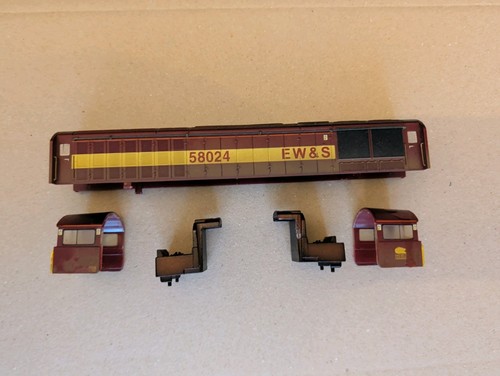 Hornby class 58024 weathered - hornby,