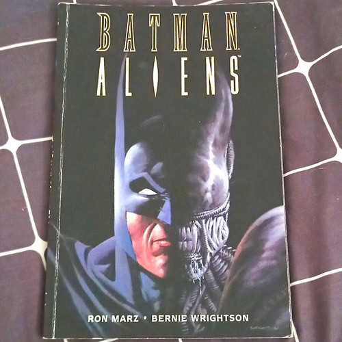 Various graphic novels - graphic,