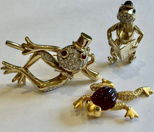 Frog brooch bundle attwood - x3,