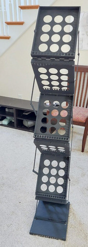 Foldable magazine display - foldable,