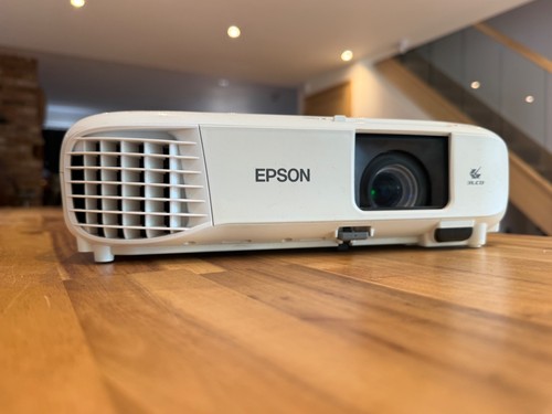 Epson w49 3800 lumens hd - 3800,