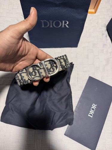 100 authentic dior men - 100%,