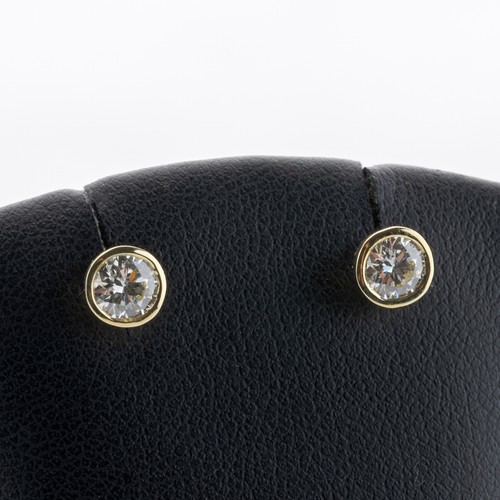 585 yellow gold earrings with