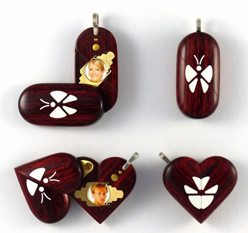 Illusionist locket thin magic - locket,