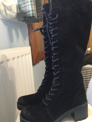 Celtic black knee - knee, high