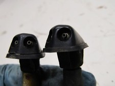 Isuzu Trooper 3.1 MK2 91-02 pre-facelift bonnet washer jet nozzle nozzles jets