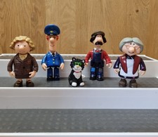 Postman Pat Figure Bundle x 5