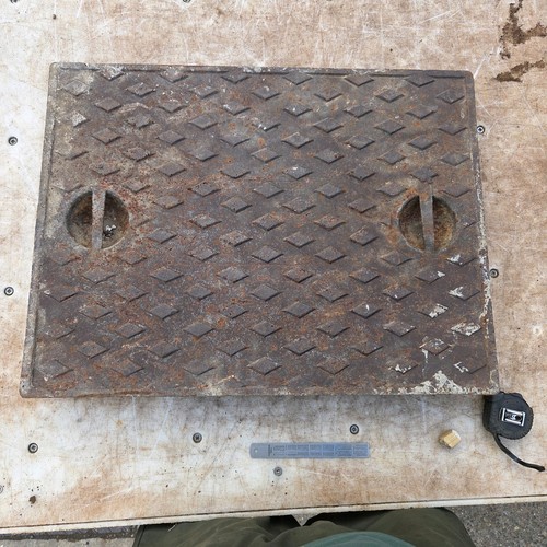 Cast iron manhole cover - cast,