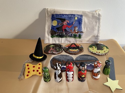 Room the broom - on,