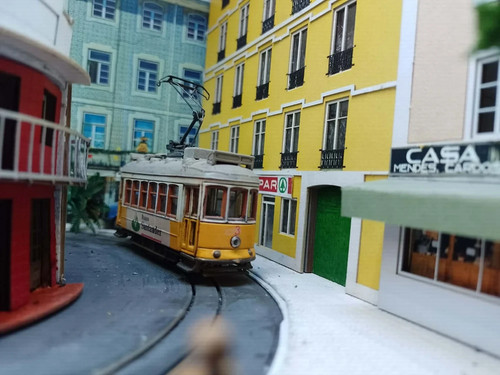 Lisbon tram motorised - tram,, dc