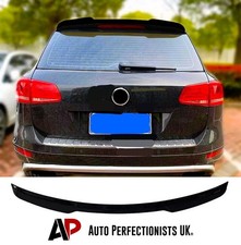 VW Touareg Gloss Black Rear