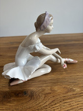 Lladro ballerina in sitting