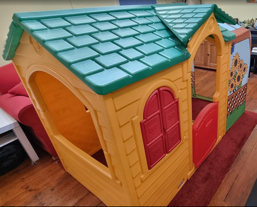 Little tikes play house - tikes,