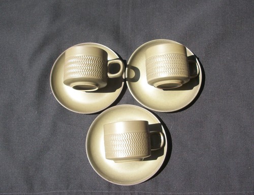 Three denby chevron cups - chevron, and
