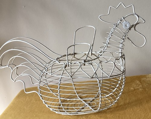 Metal wire chicken - metal,
