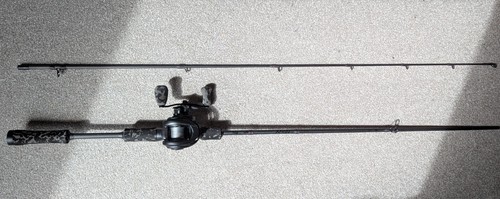 Abu garcia max black ops - max, x