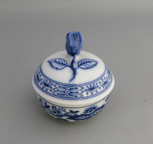 Hutschenreuther blue onion - hutschenreuther,