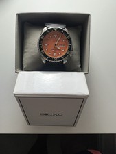 Seiko automatic orange face Mens scuba divers sports watch.