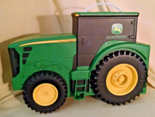 JOHN DEERE TRACTOR LOT STORAGE CASE SILAGE WAGON PETERBILT GATOR ANHYDROUS TANK.