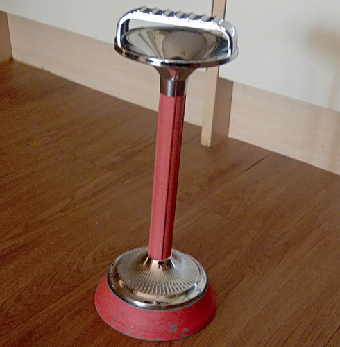 Ianthe retro metal floor - ianthe,