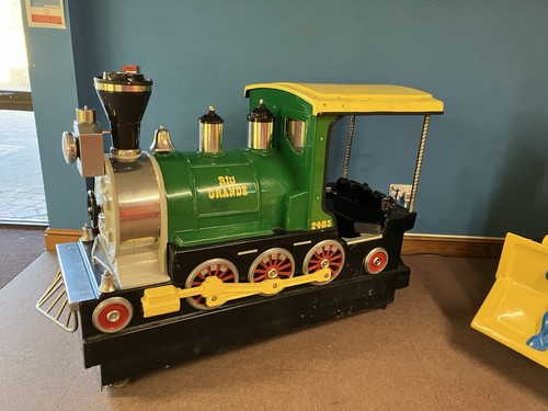 Coin operated ride kiddy - , fun