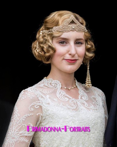 Laura carmichael 8x10 lab - 8x10,