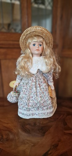 Maria regency fine - fine, arts