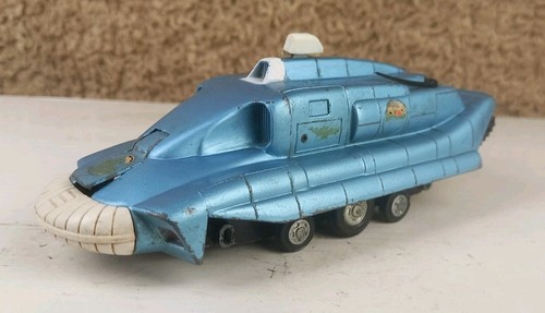 Captain scarlet spectrum - scarlet,