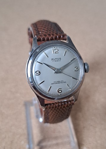 Vintage altus jewels - altus,