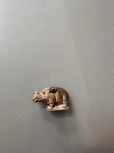 Wade whimsies vintage figurine - wade,