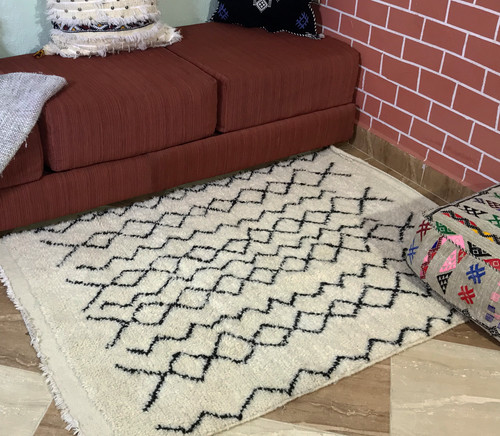 Morrocan rug 3x5 feet - , hand