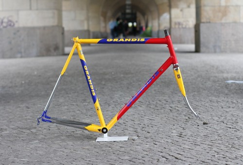 Grandis columbus max - columbus, frame