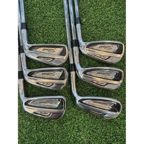 Titleist iron set - titleist,