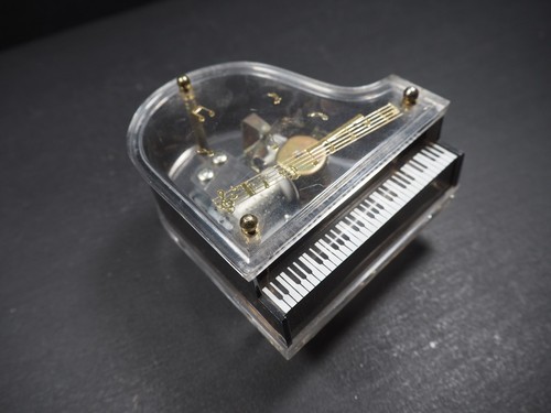 Grand piano music box - grand, vintage
