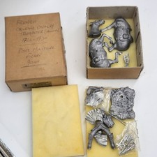 Poste Militaire Unpainted 90mm