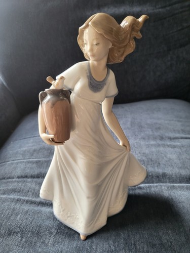 Nao lladro 1409 joyful new - by,